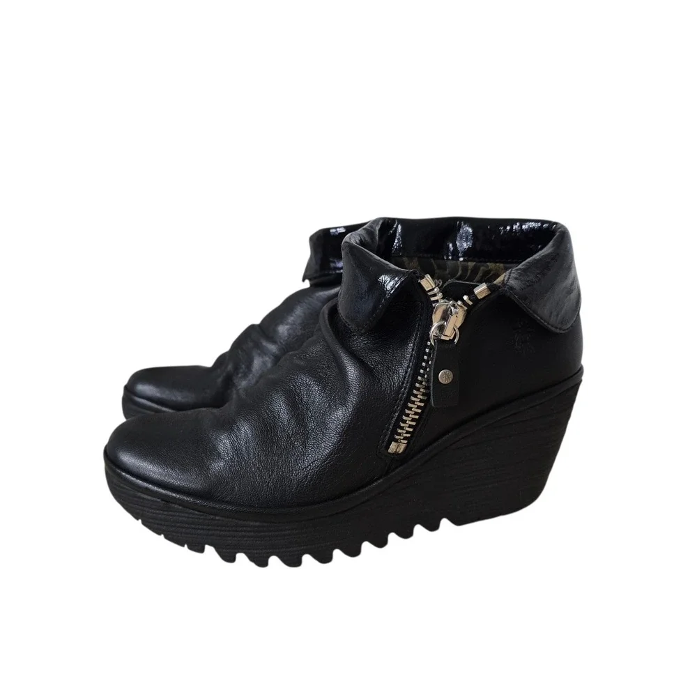 Fly London Yip Black Leather Wedge Ankle Boots Patent Trim Size 40 US 9